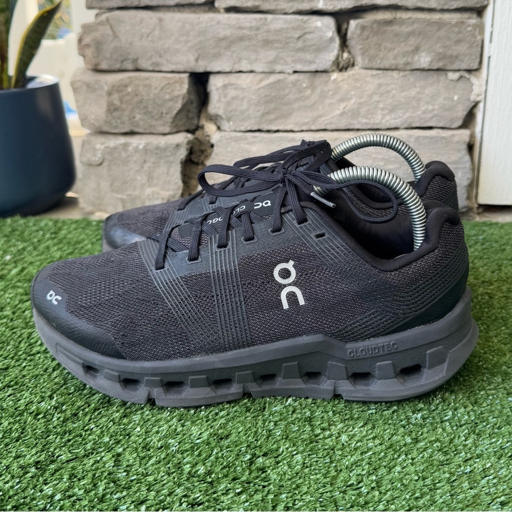 ON Cloudgo Black Womens Size 8.5